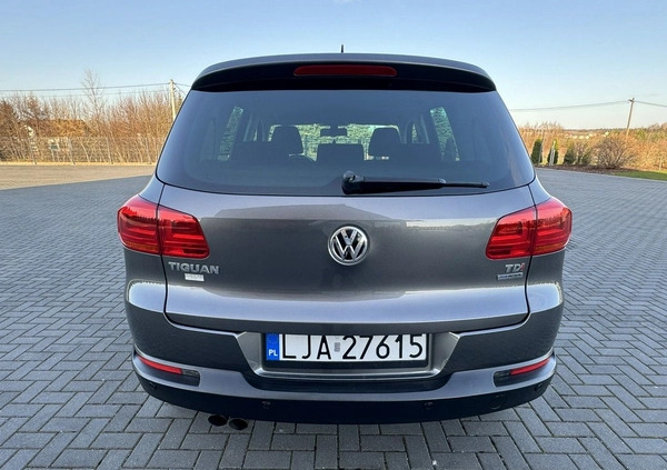 Volkswagen Tiguan cena 52900 przebieg: 195000, rok produkcji 2012 z Puławy małe 379